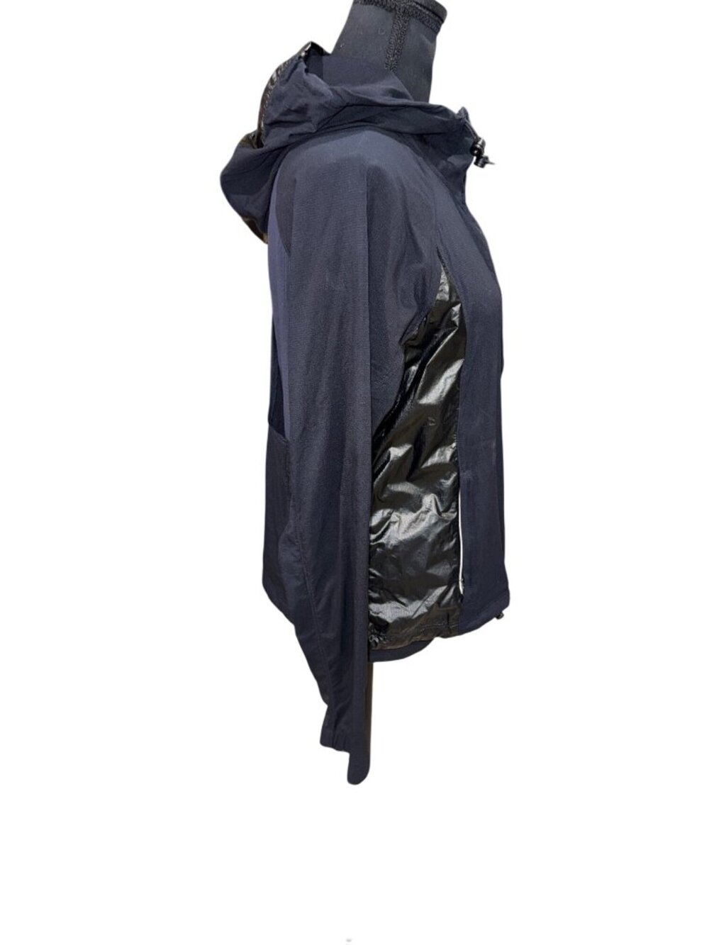 Under Armour Womens M Hooded Lightweight Parachute Jacket Black Athletic Gym - Picture 6 of 12